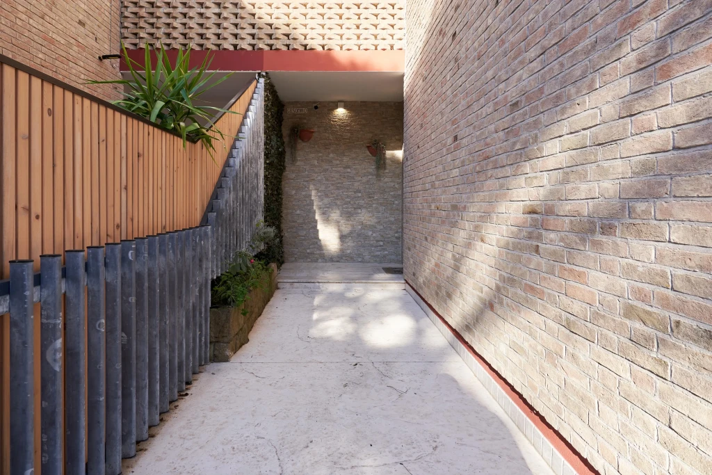 WhatsApp Image 2025-11-18 at 12.25.50 (6)