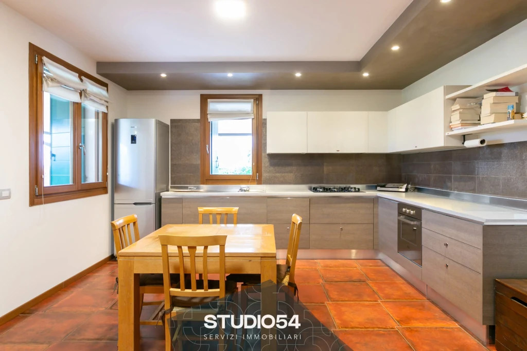 via-s-antonio-zenson-001