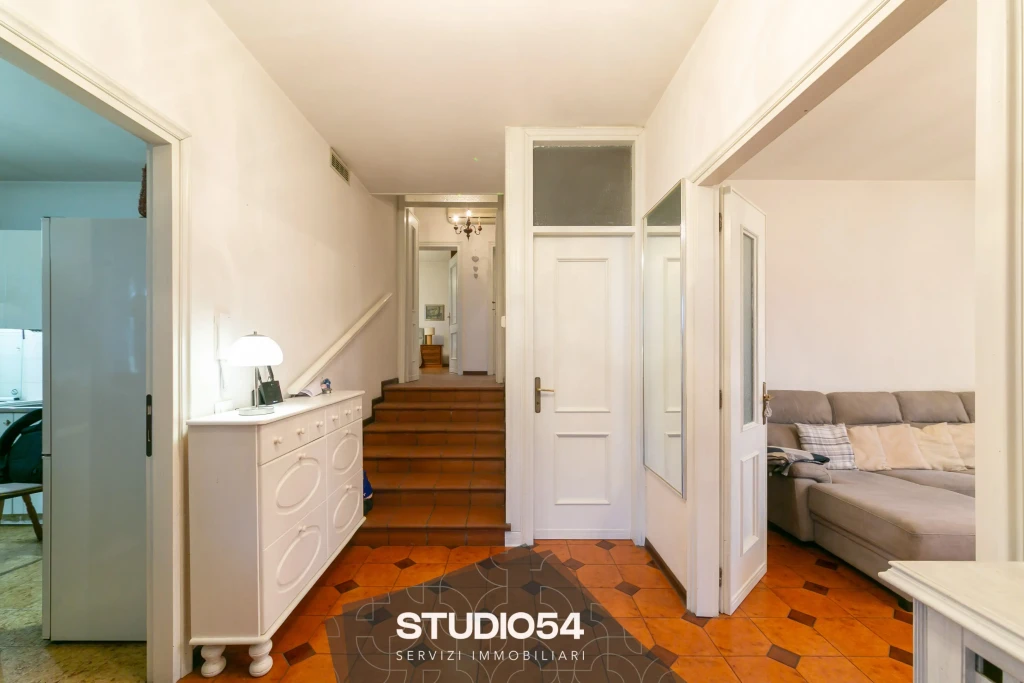 via-staffolo-15-staffolo-002