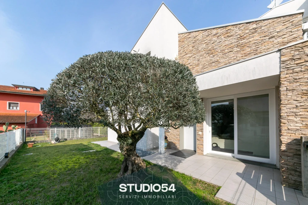 via-ginzburg-jesolo-050