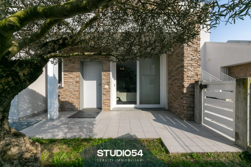 via-ginzburg-jesolo-052