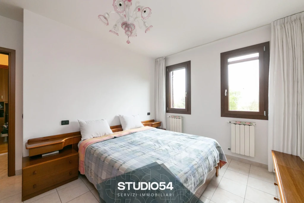 via-alberti-cavallino-005