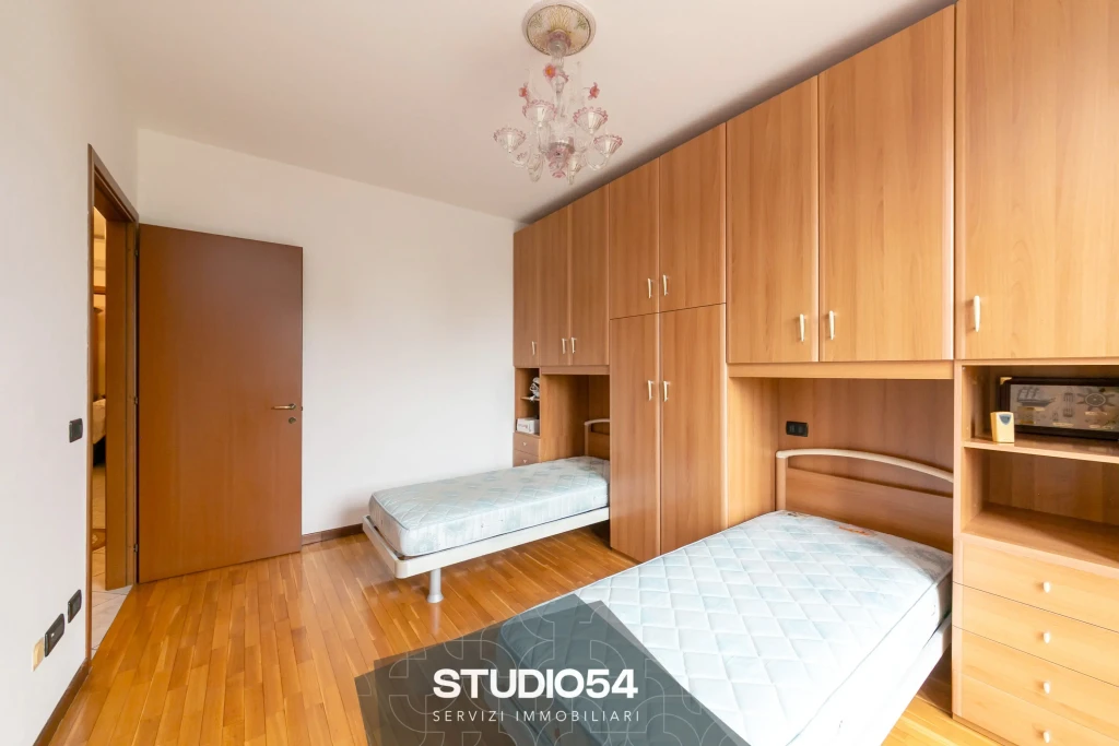 via-alberti-cavallino-008