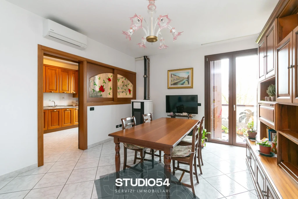 via-alberti-cavallino-019