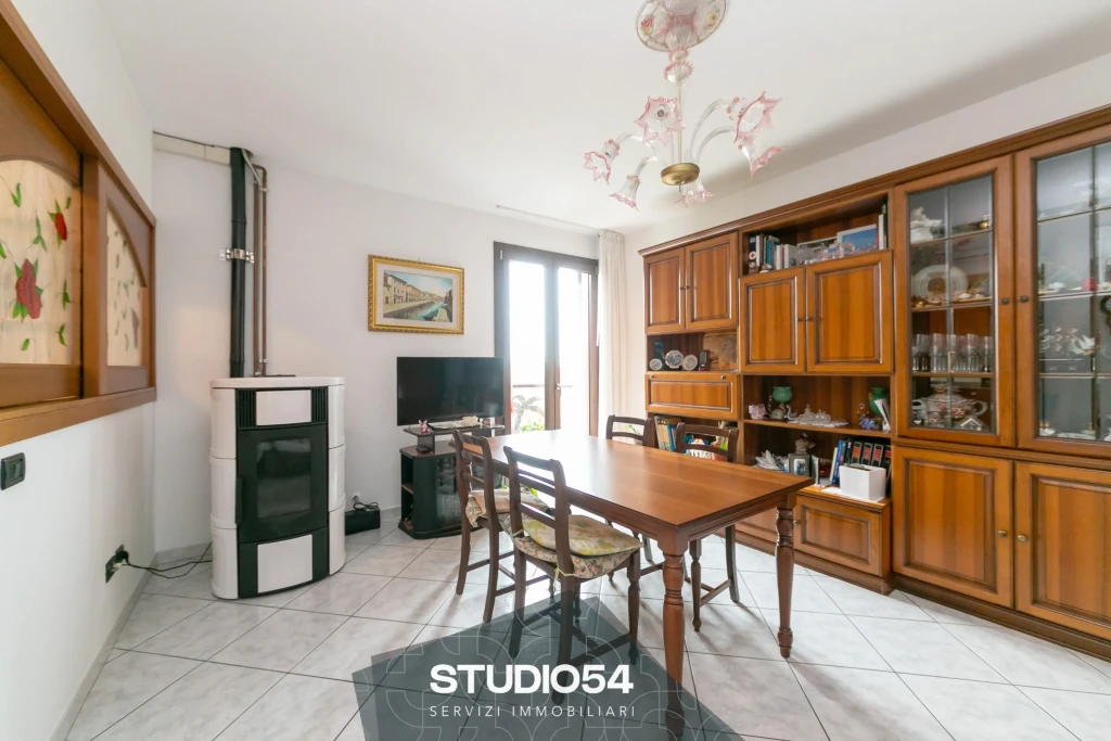 via-alberti-cavallino-020