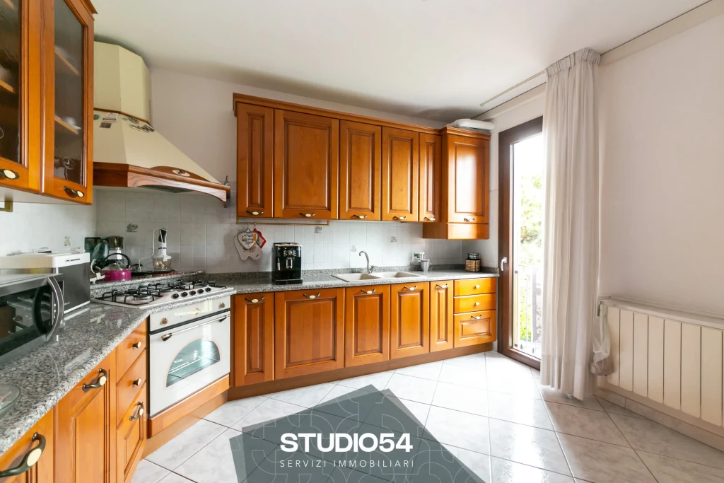 via-alberti-cavallino-022