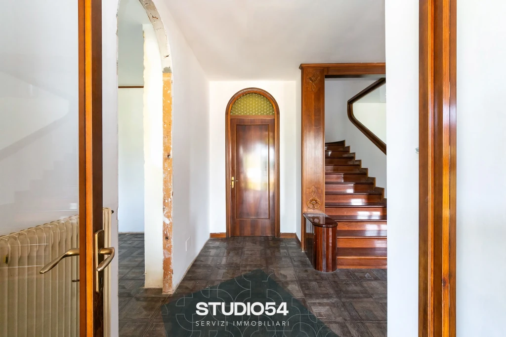 via-liberta-28-paese-001