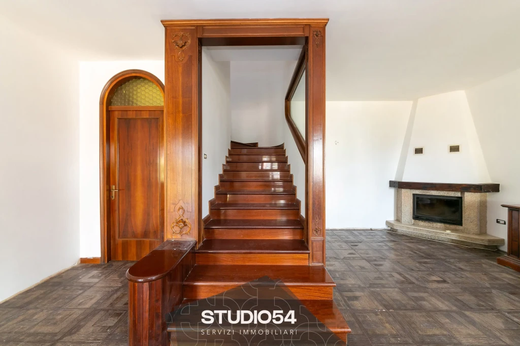 via-liberta-28-paese-010