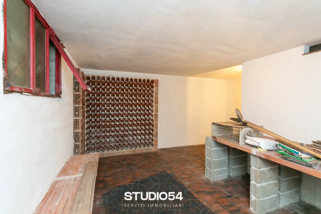 via-liberta-28-paese-045