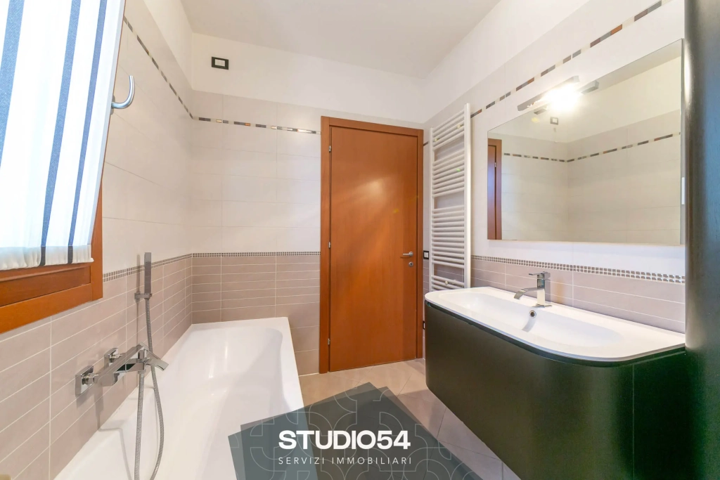 via-roma-156-noventa-020